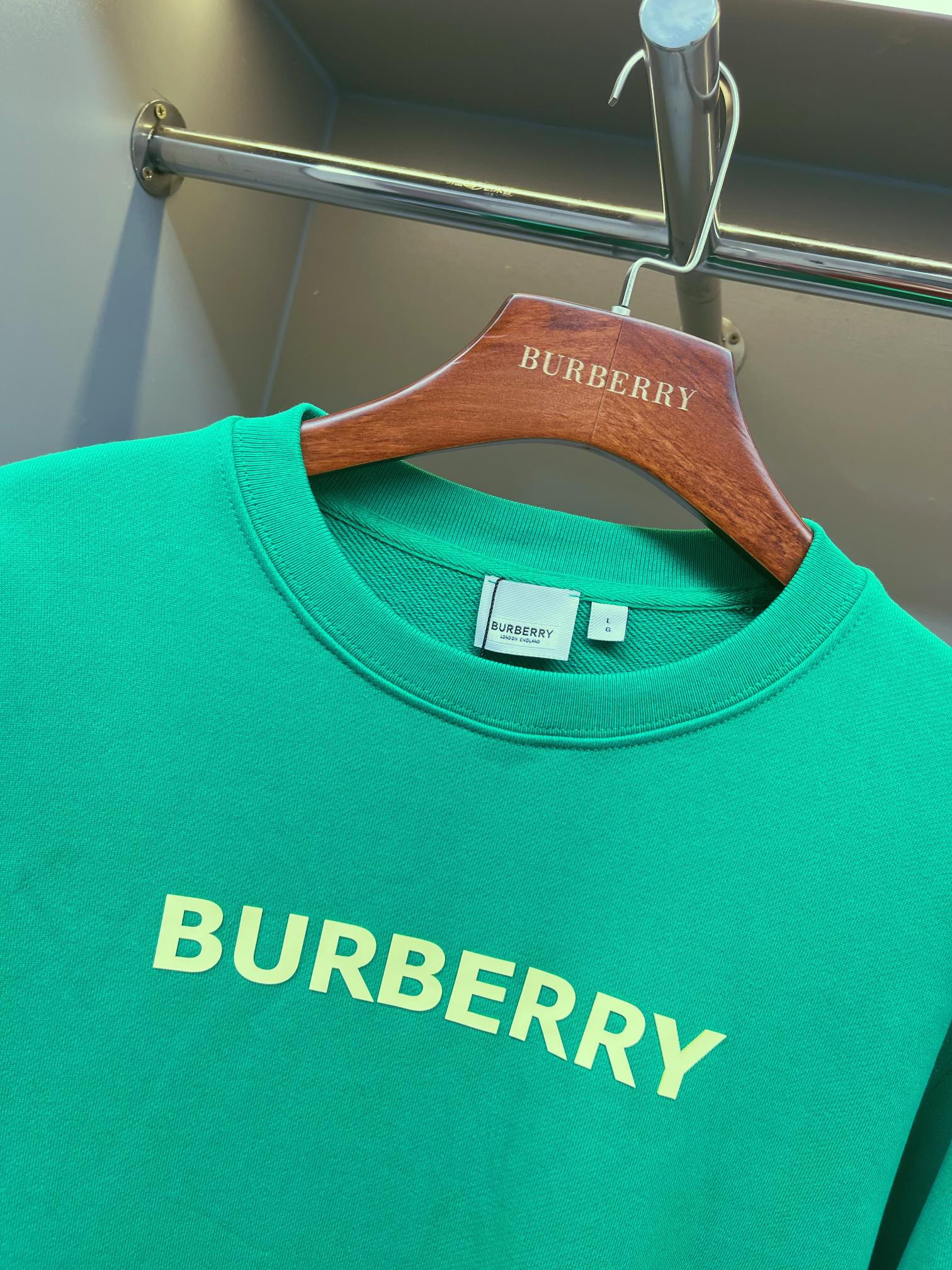 Burberry Unisex Sweatshirt Size S-XXL