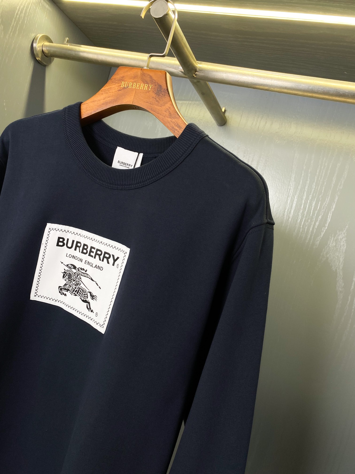 Burberry Unisex Sweatshirt Size S-XXL
