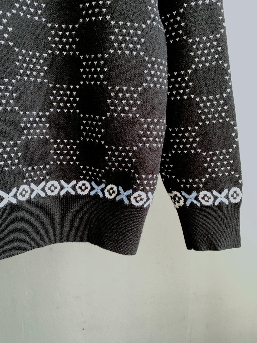 Louis Vuitton Unisex Sweatshirt Size S-XXL