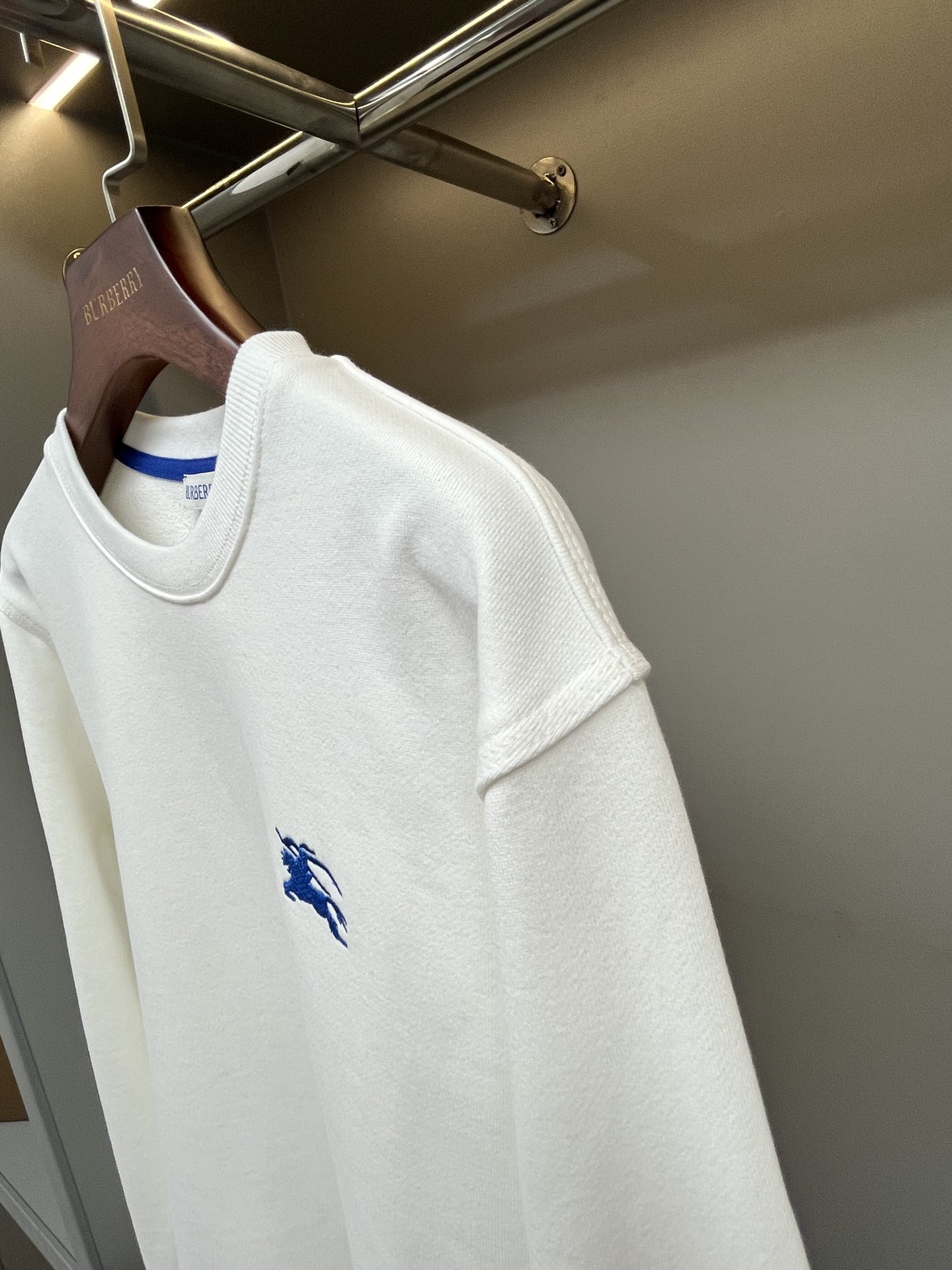 Burberry Unisex Sweatshirt Size S-XXL