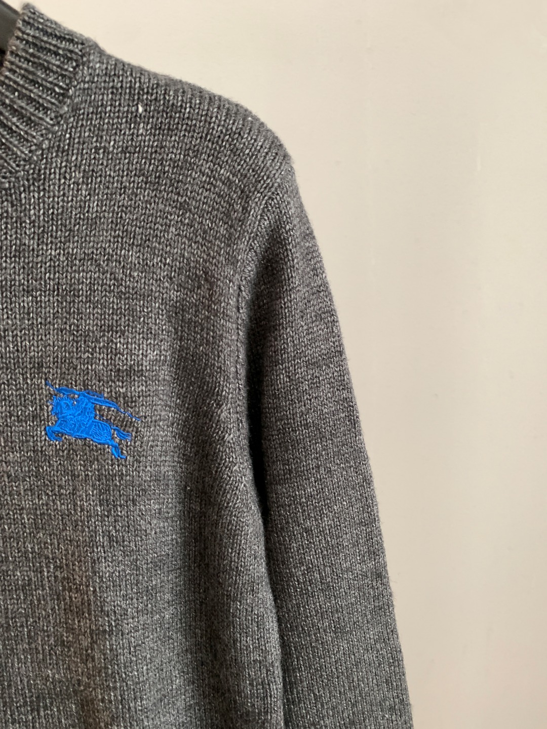 Burberry Unisex Sweatshirt Size S-XXL