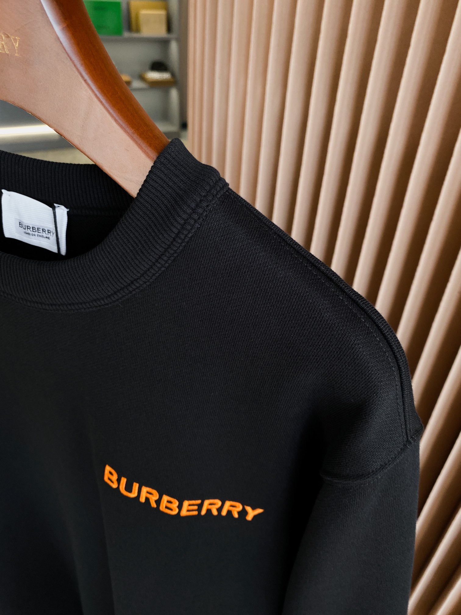 Burberry Unisex Sweatshirt Size S-XXL