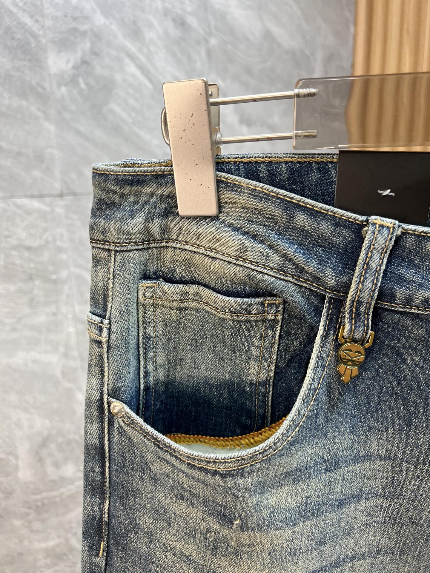 Fendi Jeans Men Size 28-38