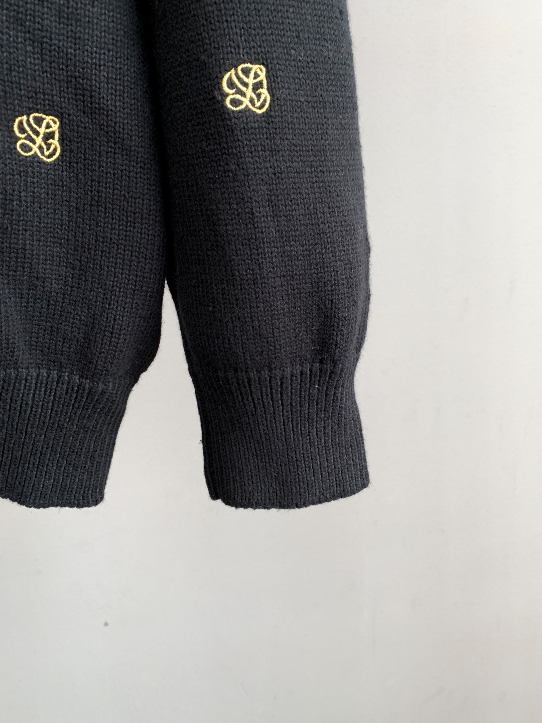 Louis Vuitton Unisex Sweatshirt Size S-XXL