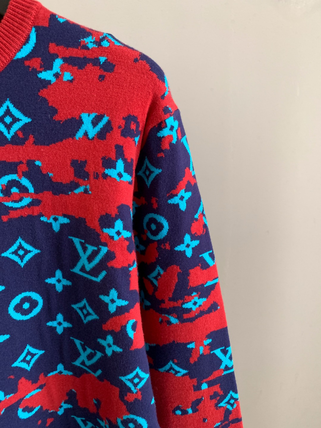 Louis Vuitton Unisex Sweatshirt Size S-XXL