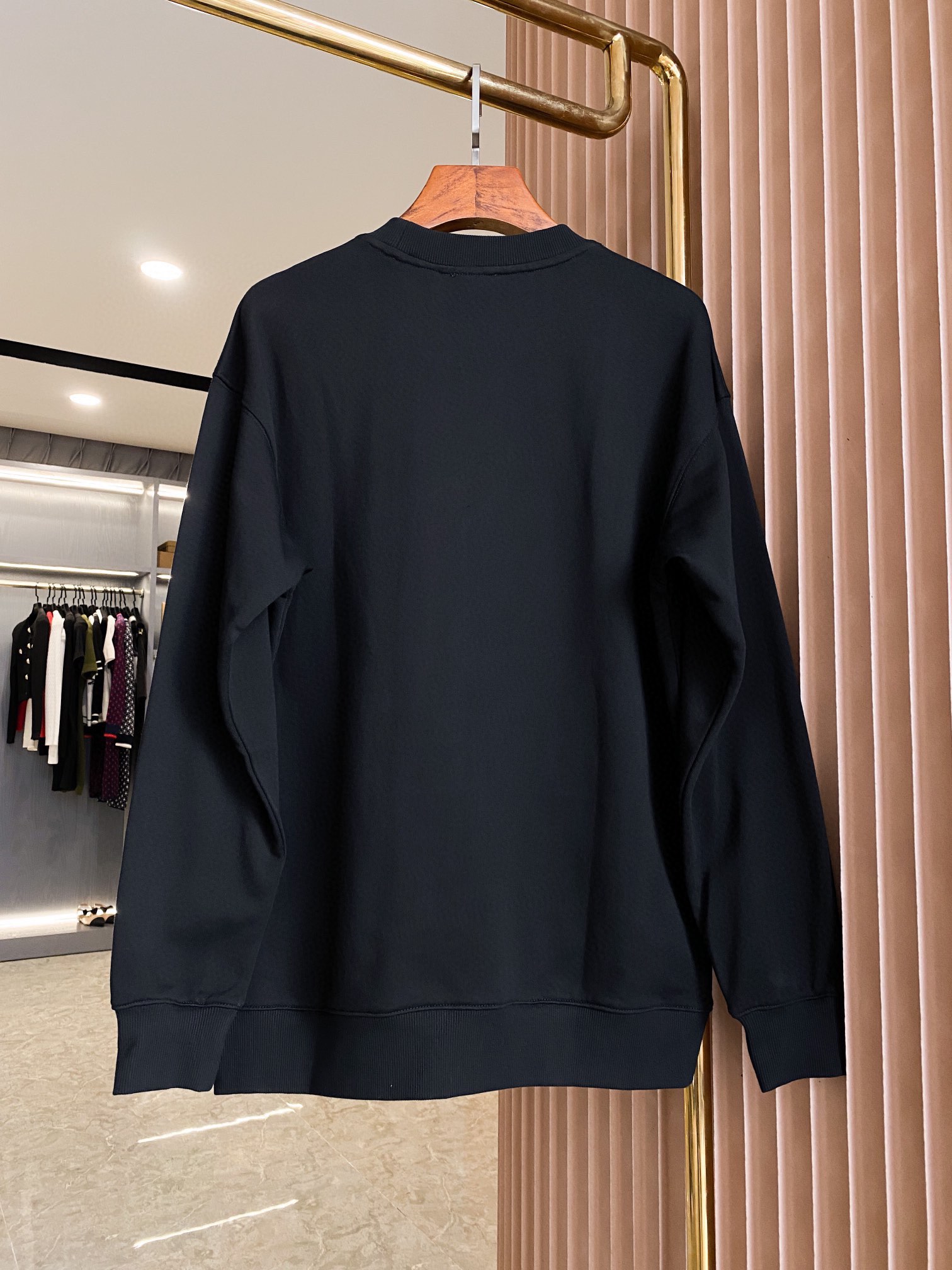 Burberry Unisex Sweatshirt Size S-XXL