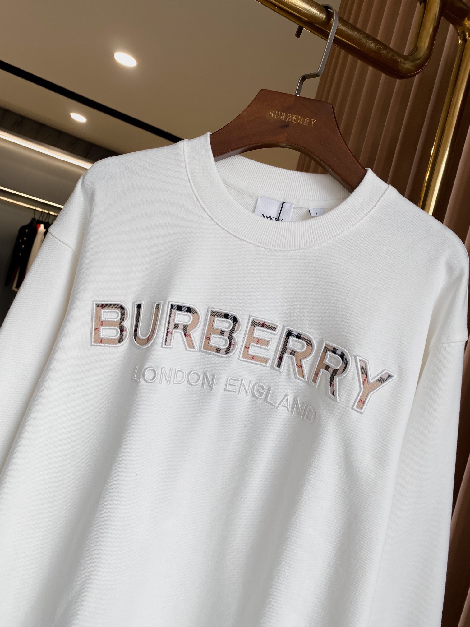 Burberry Unisex Sweatshirt Size S-XXL