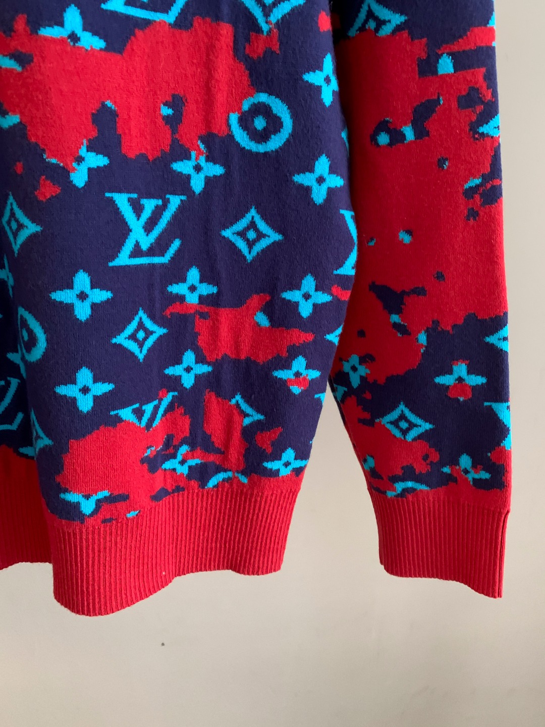 Louis Vuitton Unisex Sweatshirt Size S-XXL