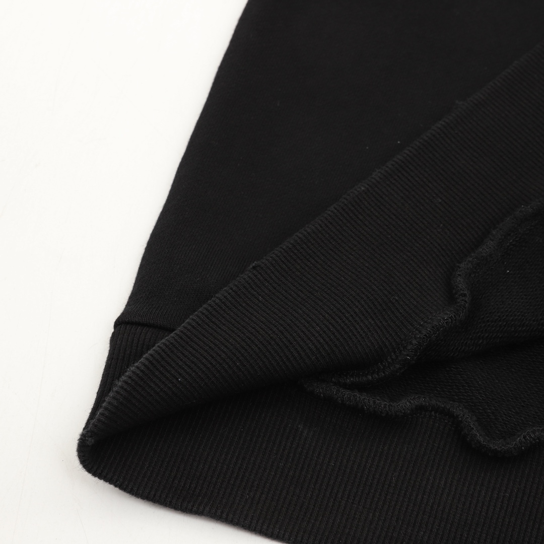 Gucci Unisex Sweatshirt Size S-L