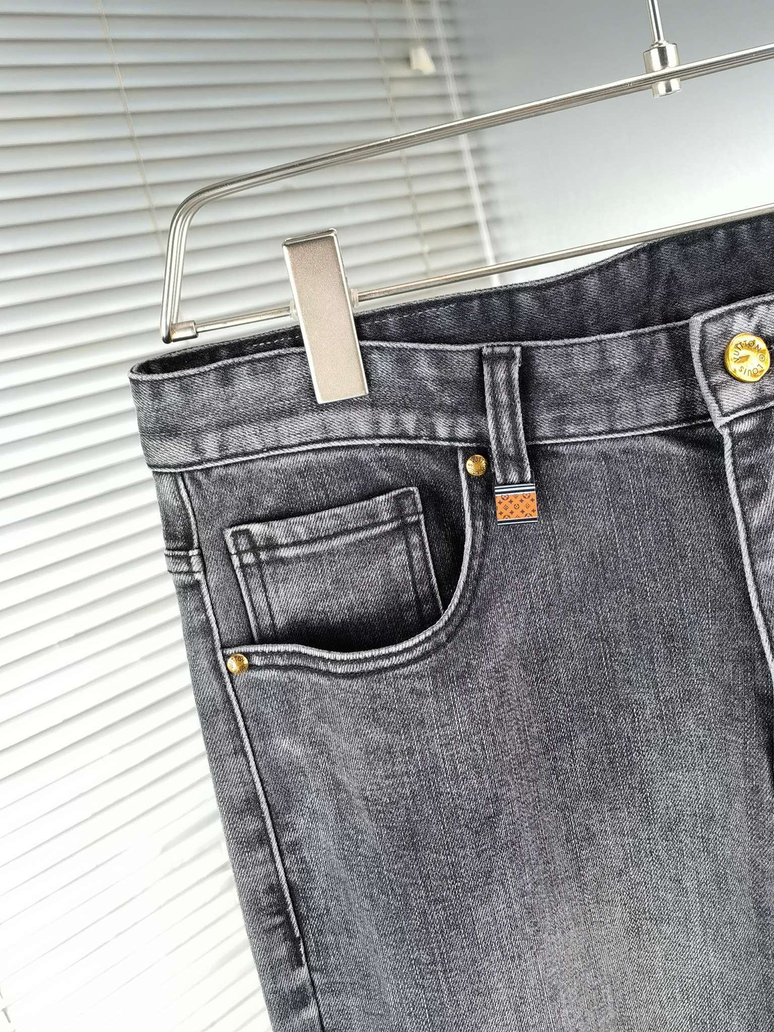 Louis Vuitton Jeans Men Size 29-42