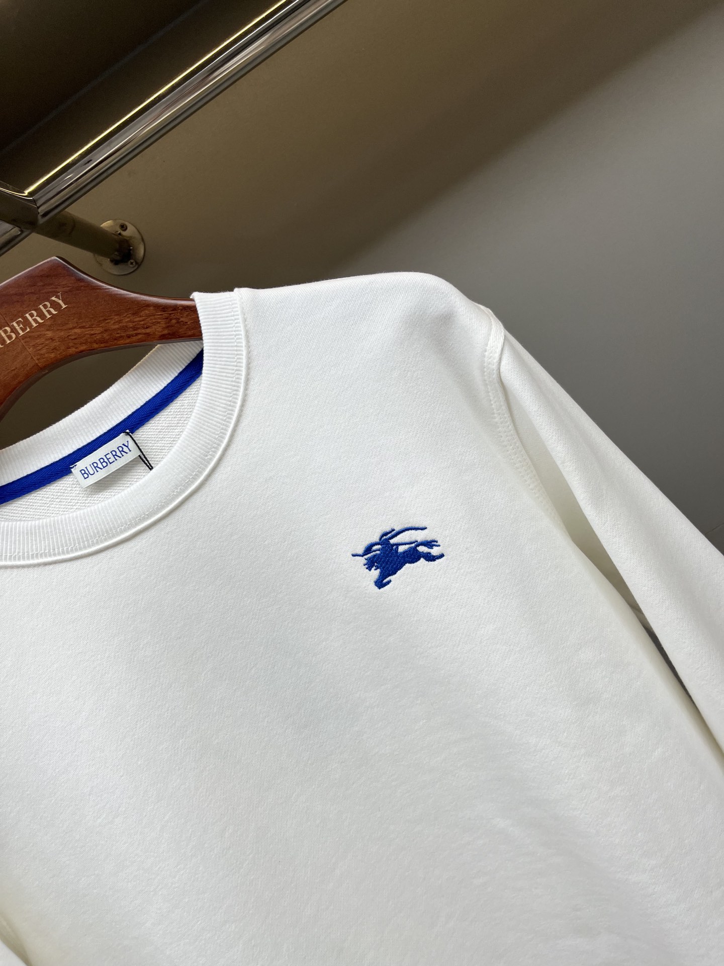 Burberry Unisex Sweatshirt Size S-XXL