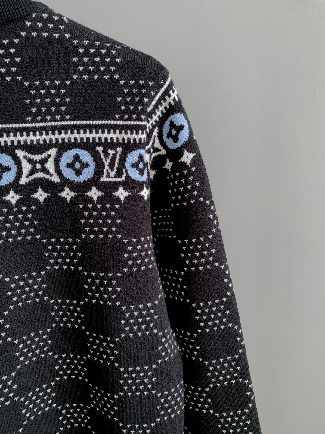 Louis Vuitton Unisex Sweatshirt Size S-XXL