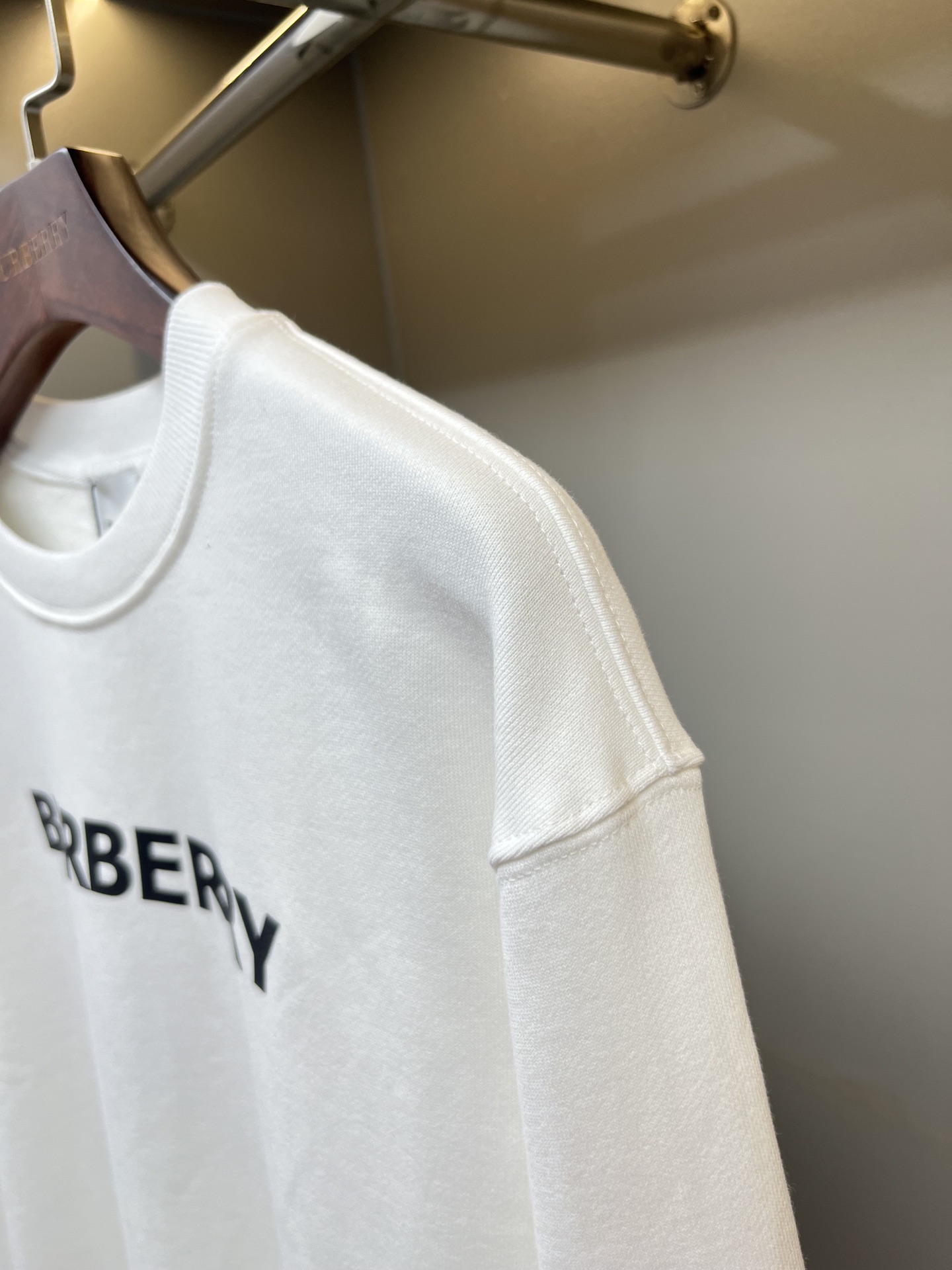 Burberry Unisex Sweatshirt Size S-XXL