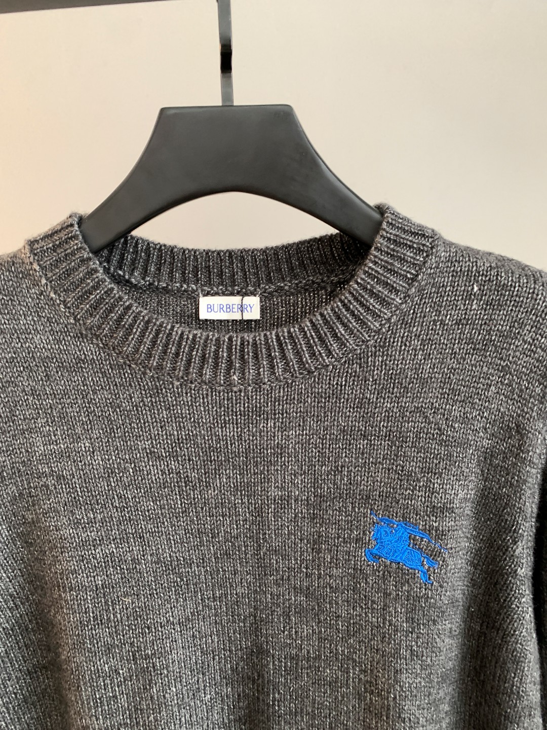 Burberry Unisex Sweatshirt Size S-XXL