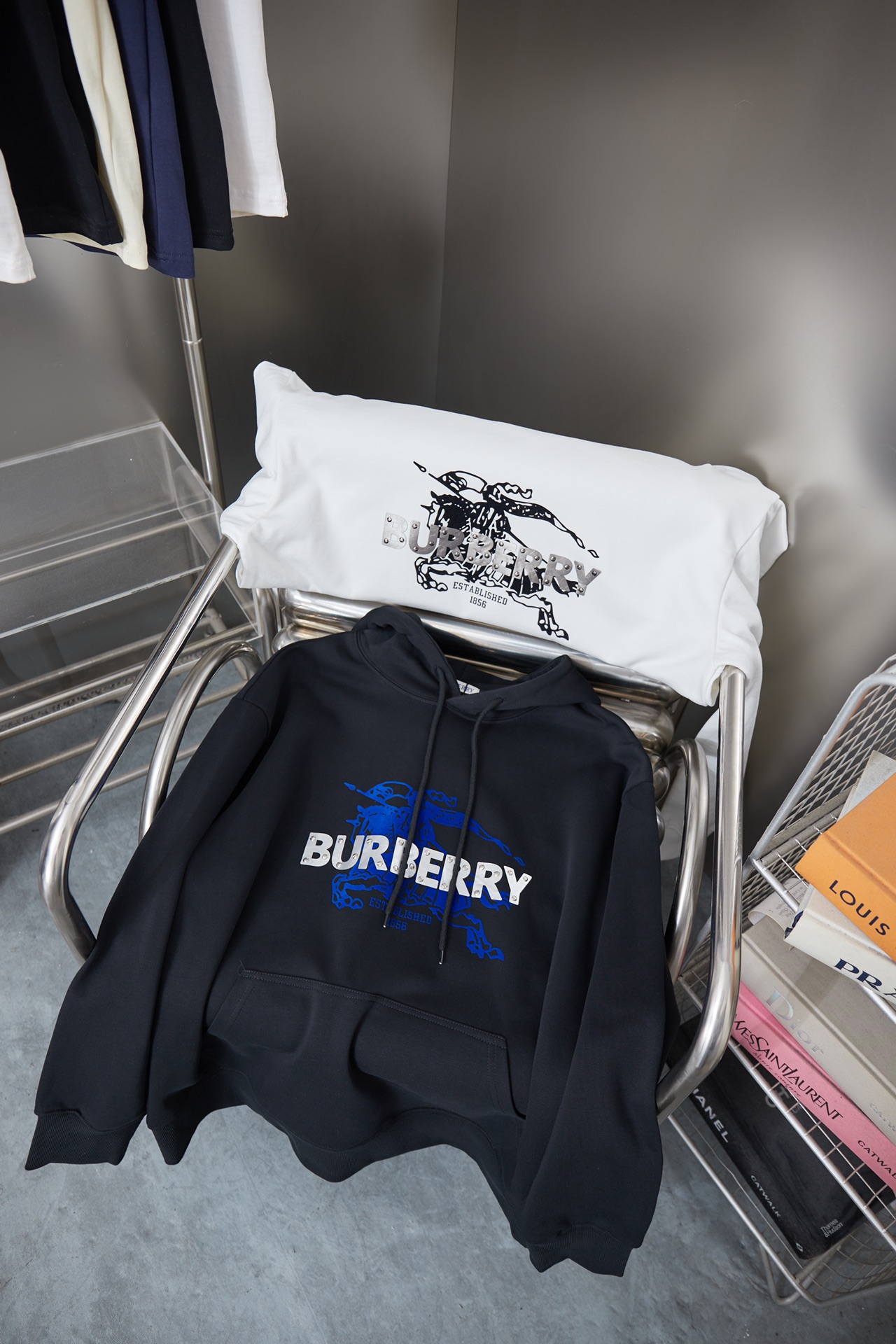 Burberry Unisex Sweatshirt Size S-XL