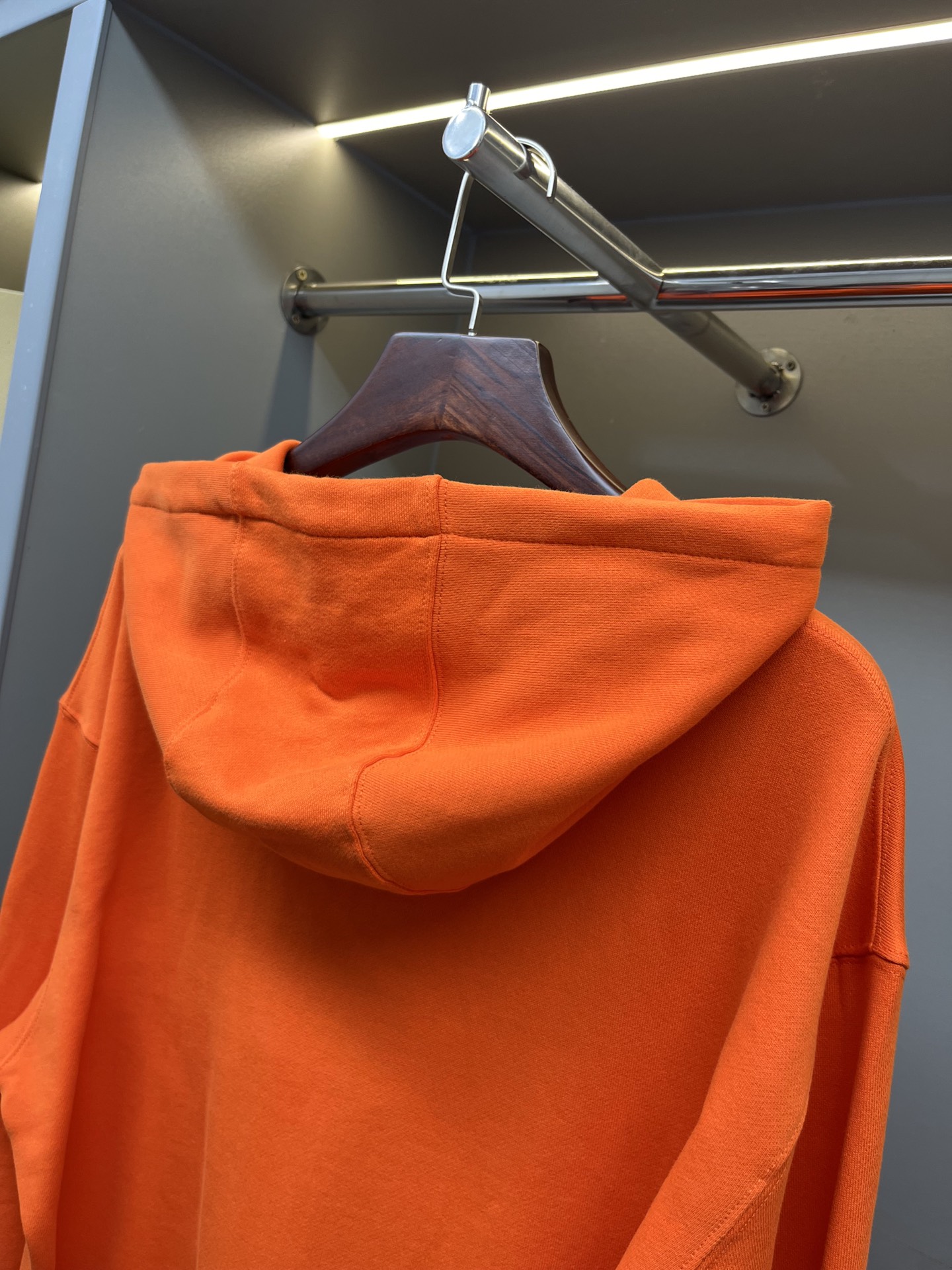 Burberry Unisex Sweatshirt Size S-XXL