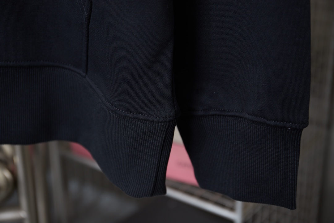 Gucci Unisex Sweatshirt Size S-XL