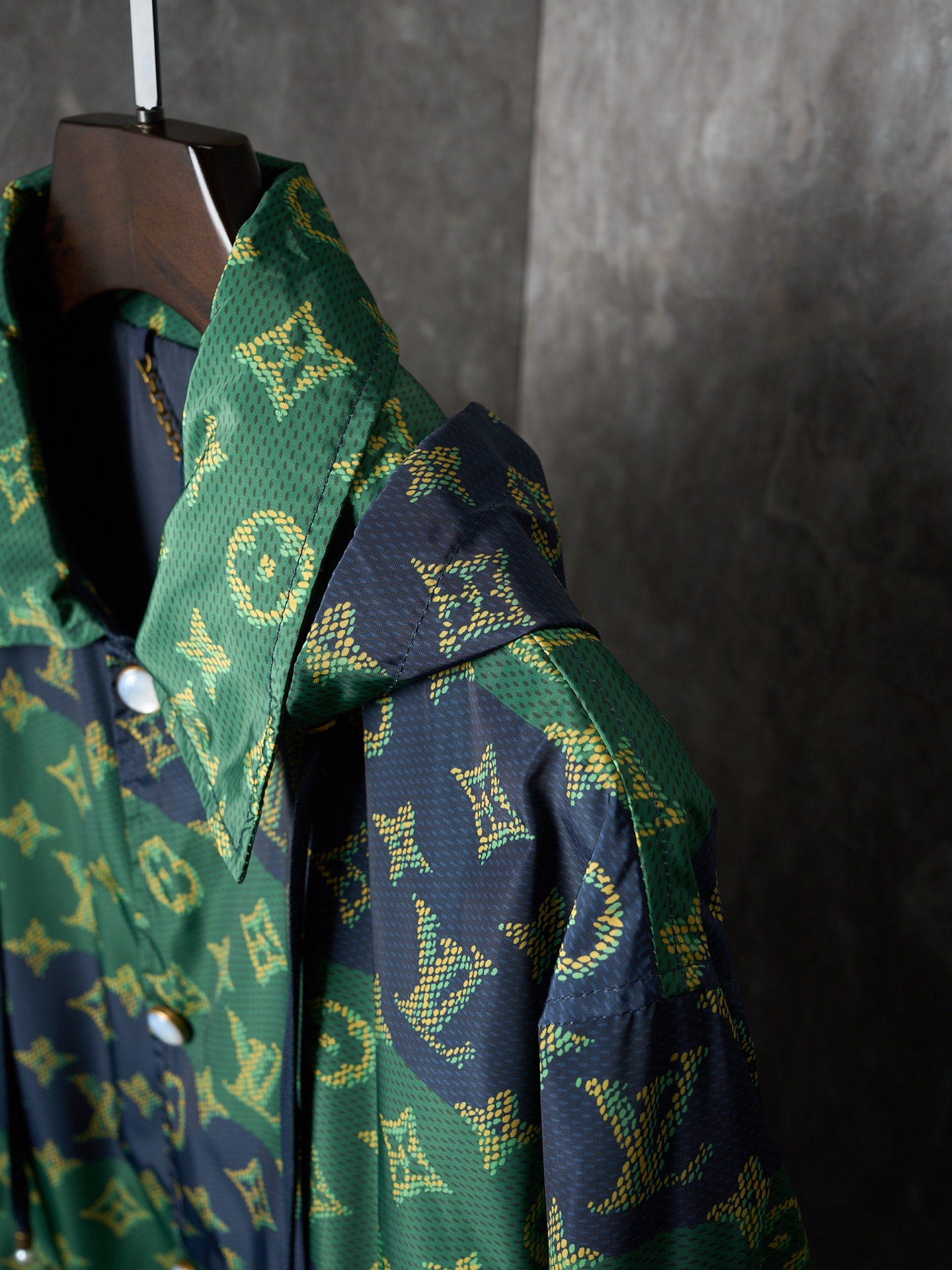 Louis Vuitton Unisex Jacket Size S-XL