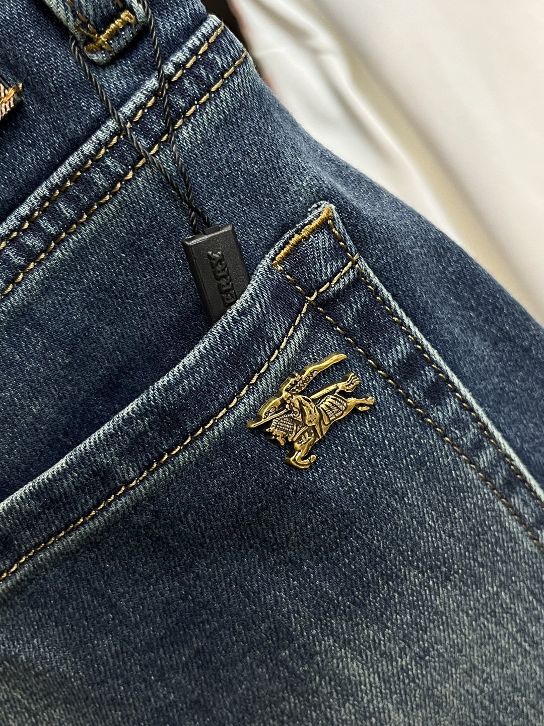 Burberry Jeans Men Size 29-38