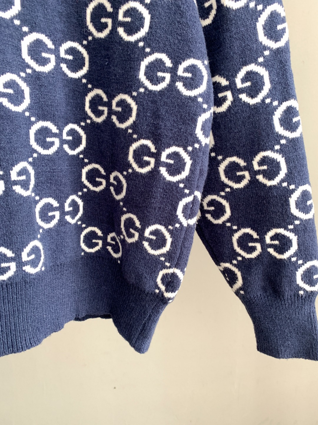 Gucci Unisex Sweatshirt Size S-XXL