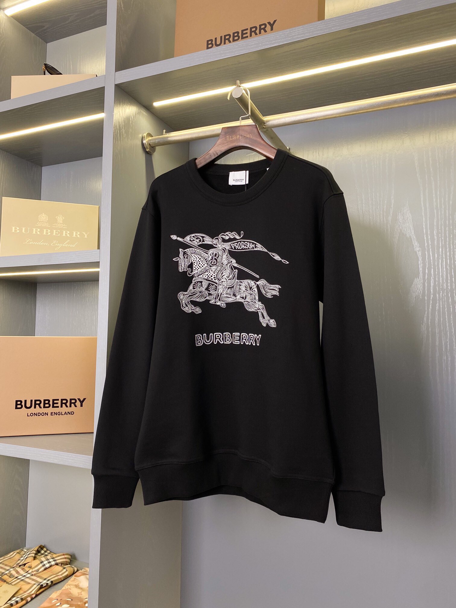 Burberry Unisex Sweatshirt Size S-XXL