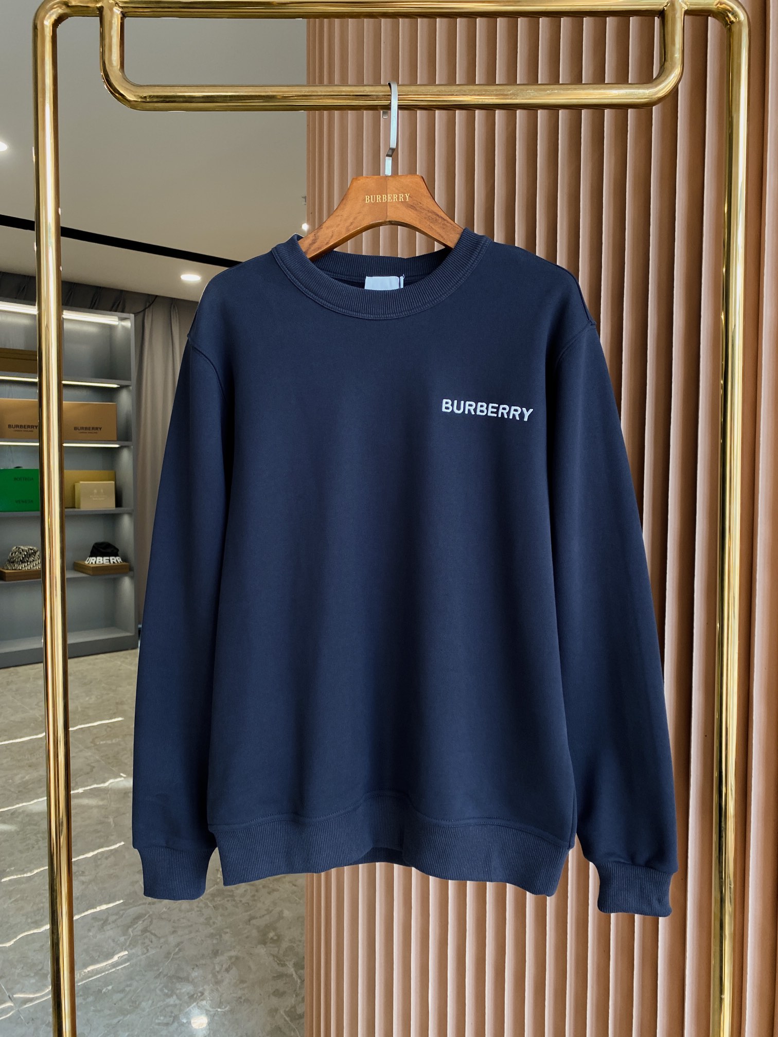 Burberry Unisex Sweatshirt Size S-XXL