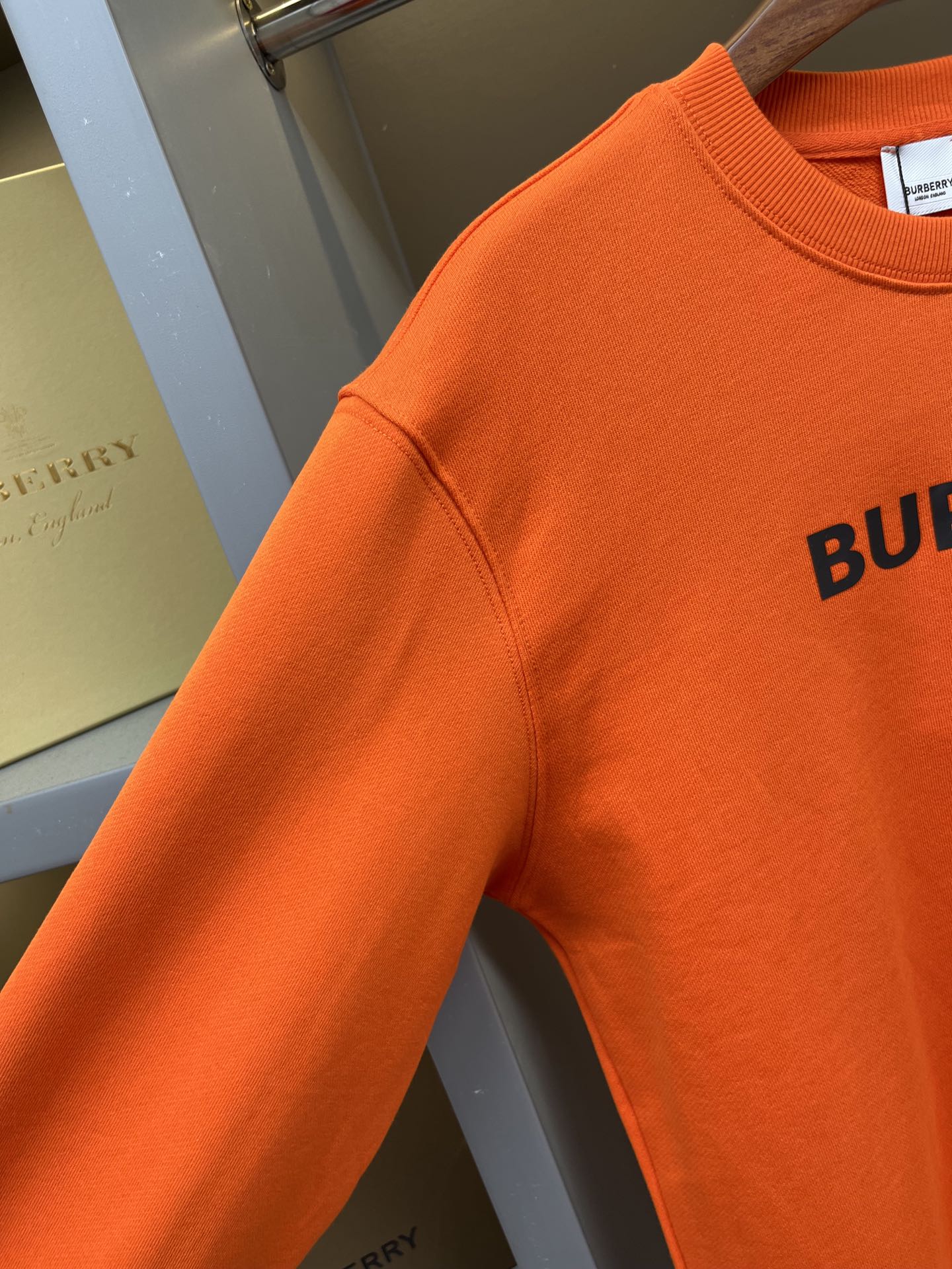 Burberry Unisex Sweatshirt Size S-XXL