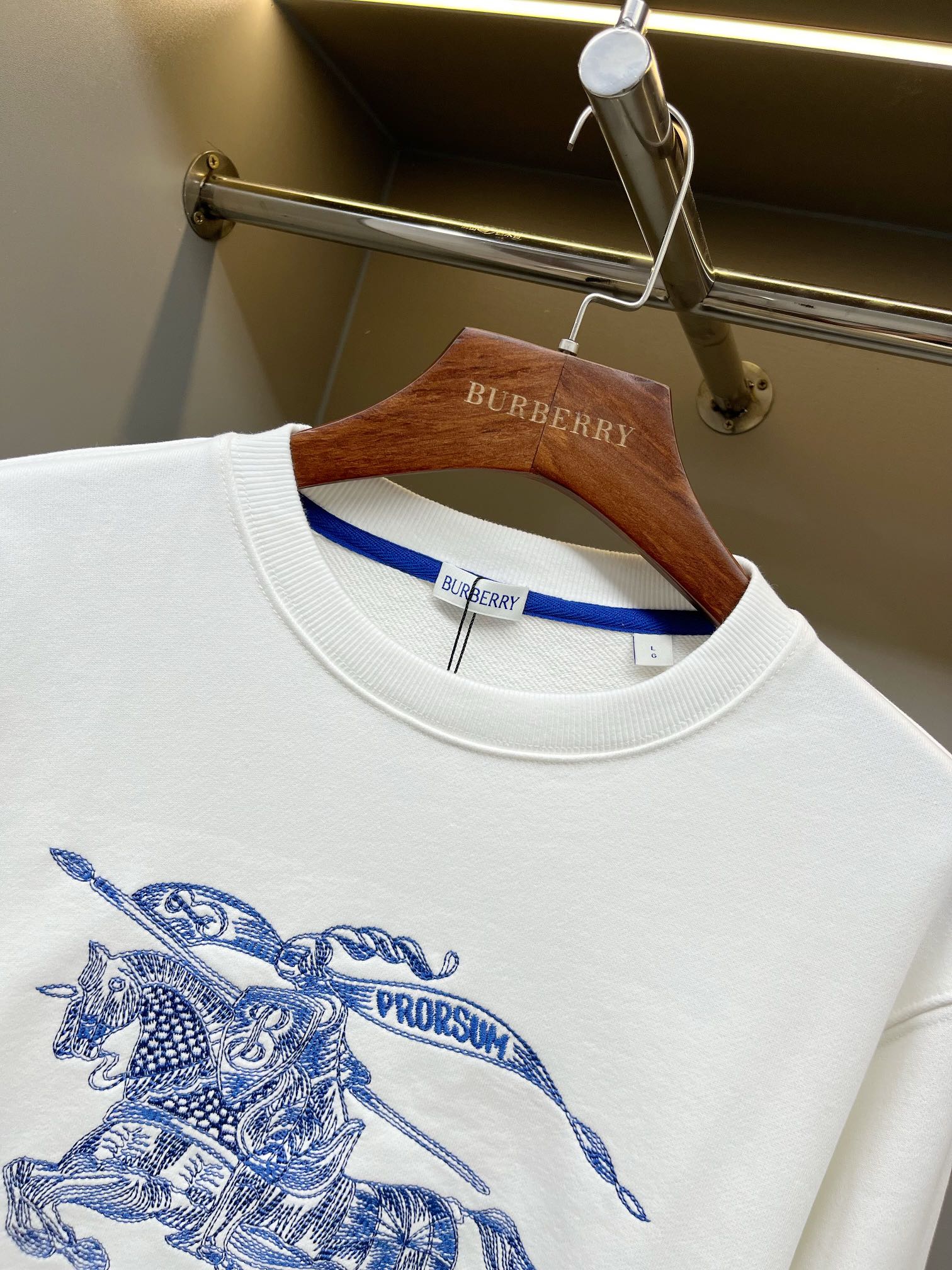 Burberry Unisex Sweatshirt Size S-XXL