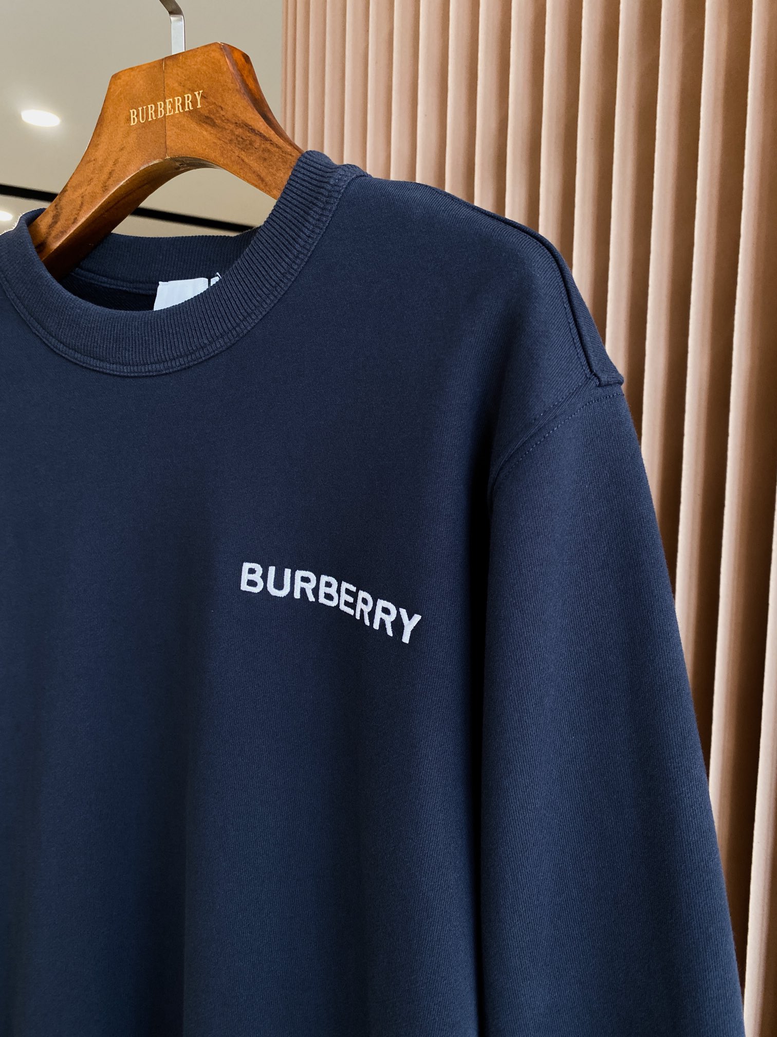 Burberry Unisex Sweatshirt Size S-XXL