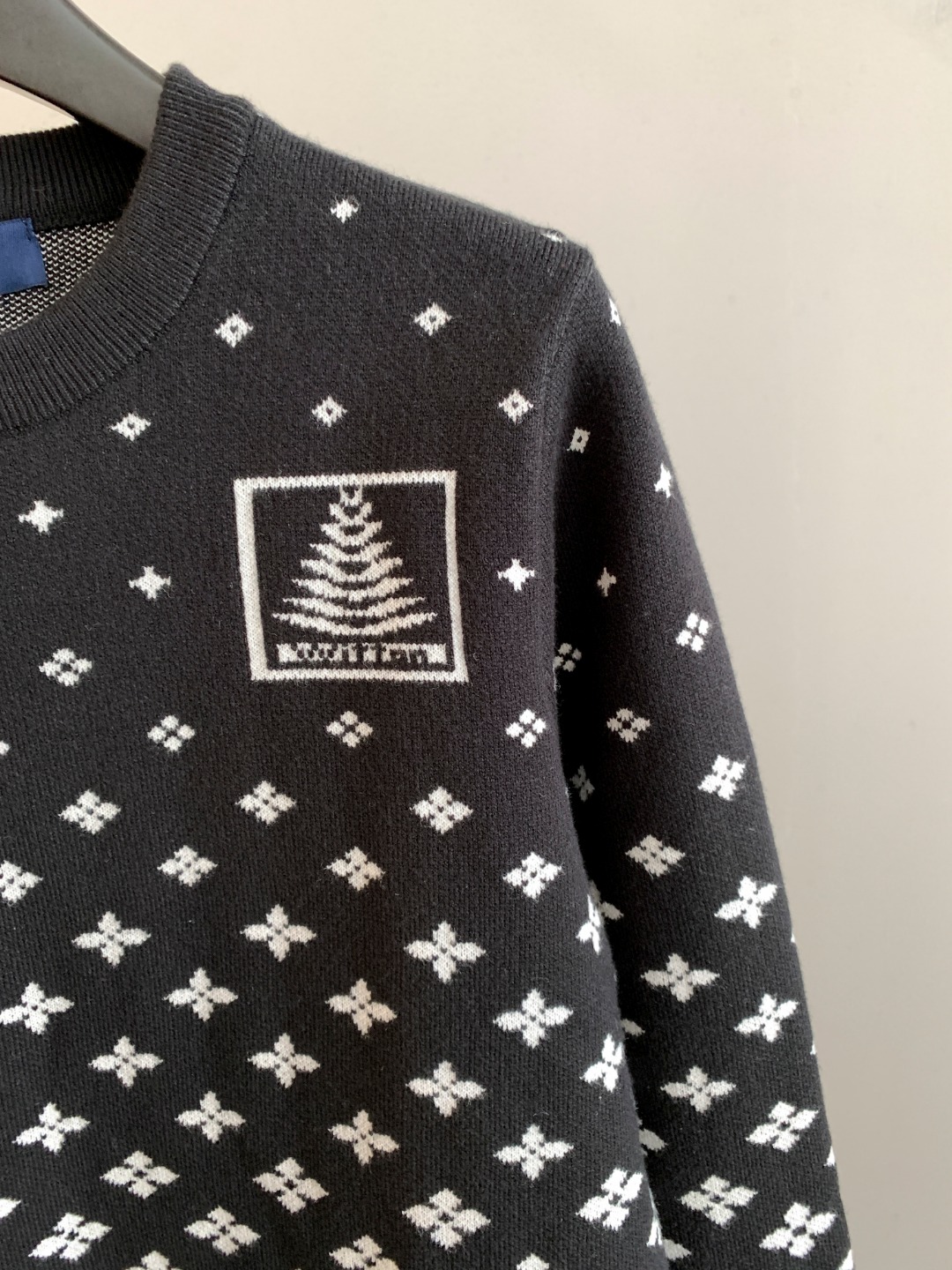 Louis Vuitton Unisex Sweatshirt Size S-XXL