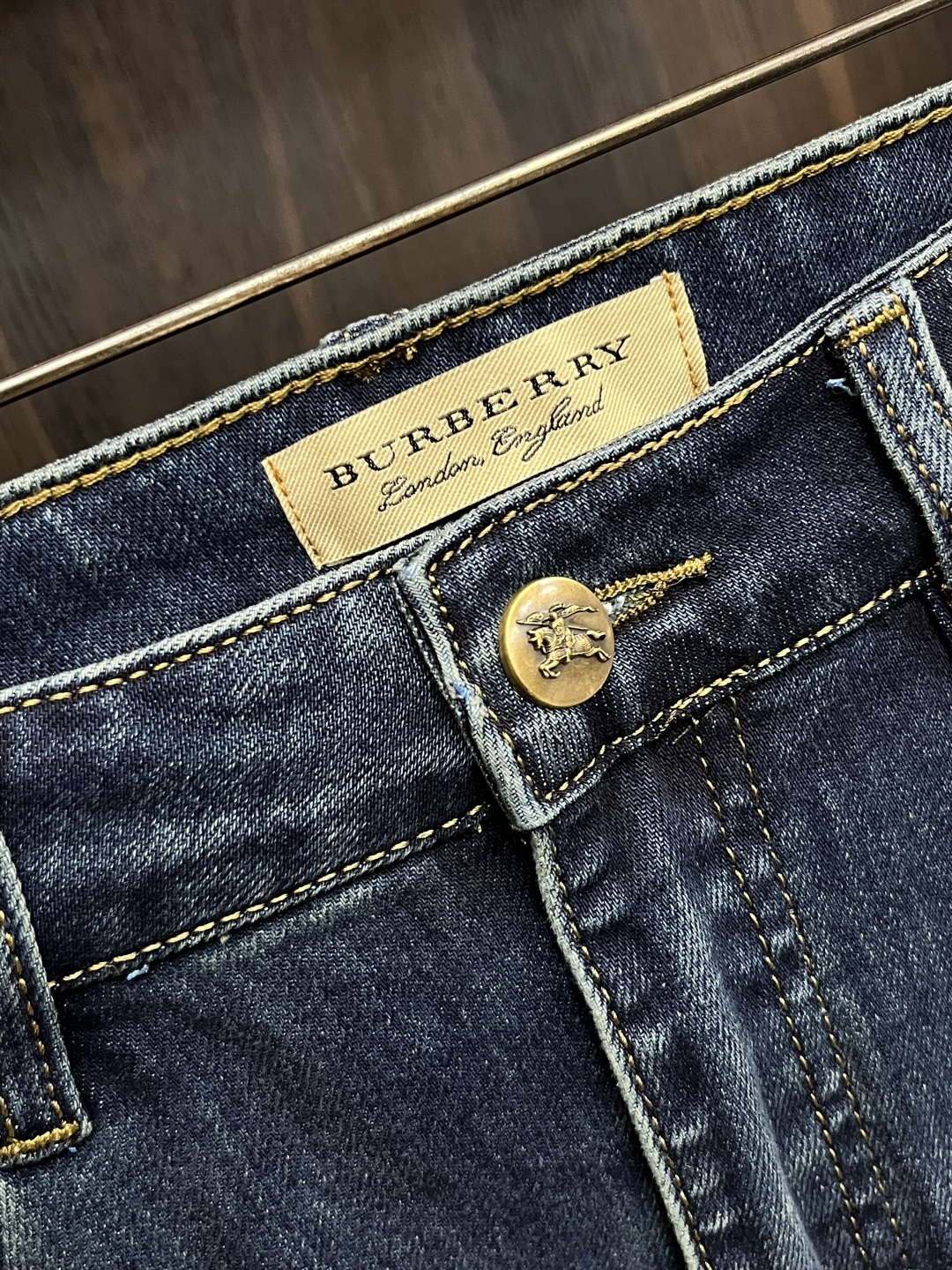 Burberry Jeans Men Size 29-38