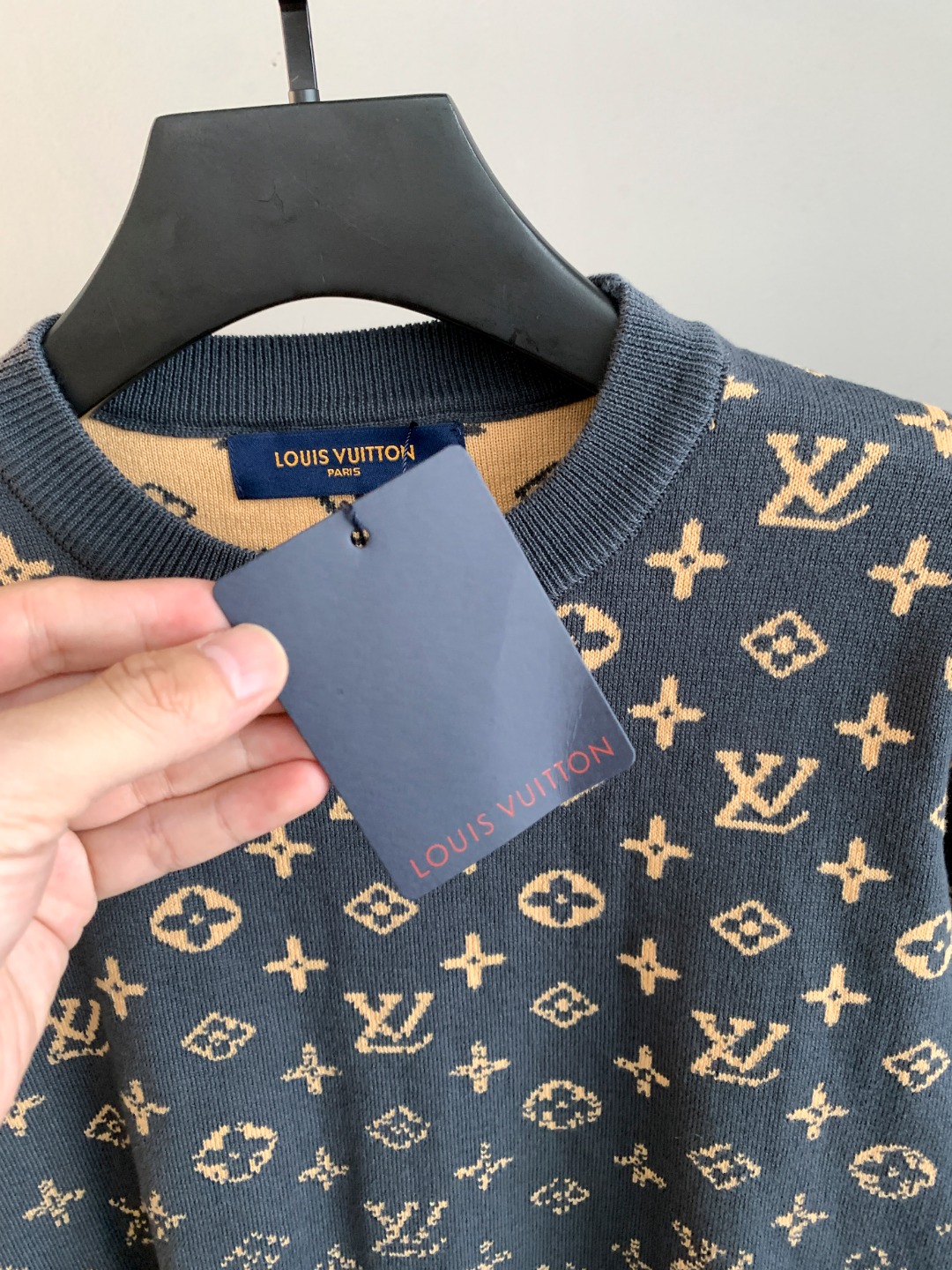 Louis Vuitton Unisex Sweatshirt Size S-XXL