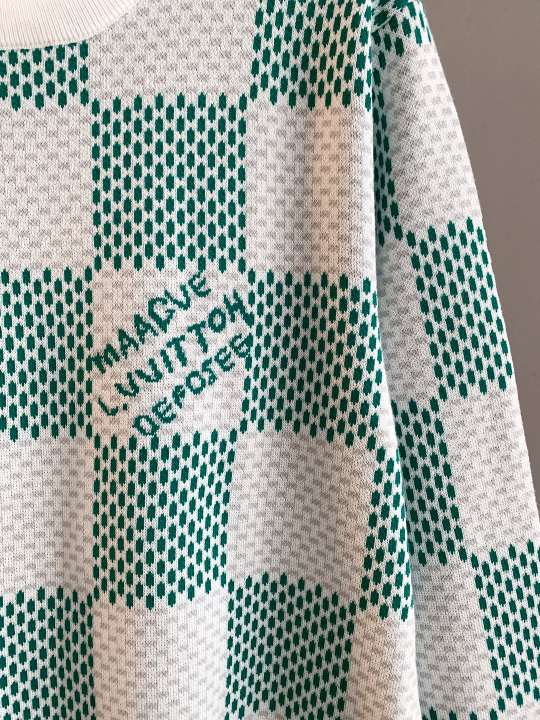 Louis Vuitton Unisex Sweatshirt Size S-XXL