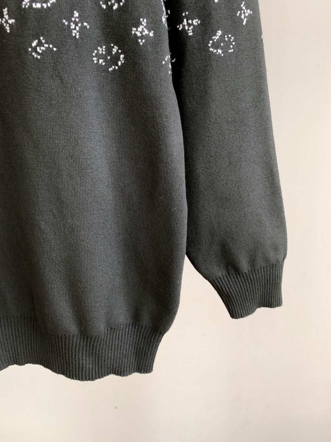 Louis Vuitton Unisex Sweatshirt Size S-XXL