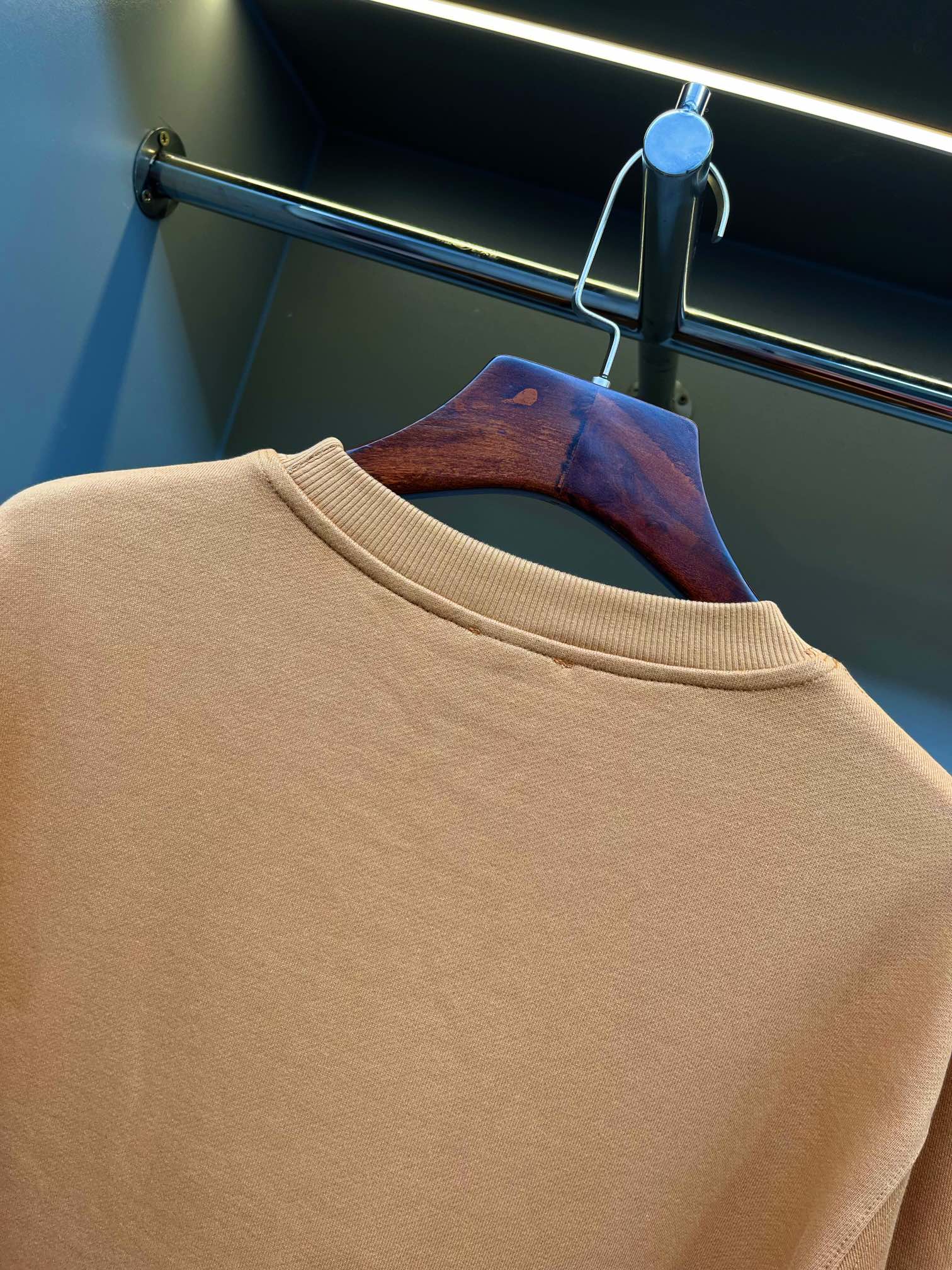 Burberry Unisex Sweatshirt Size S-XXL