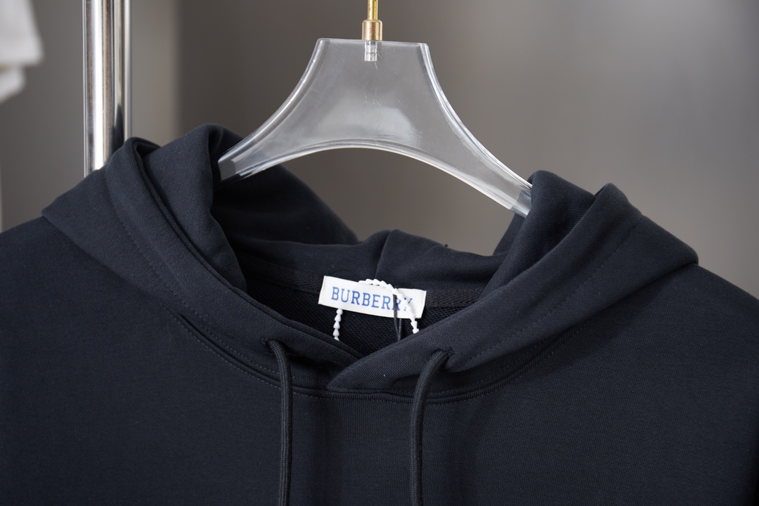 Burberry Unisex Sweatshirt Size S-XL