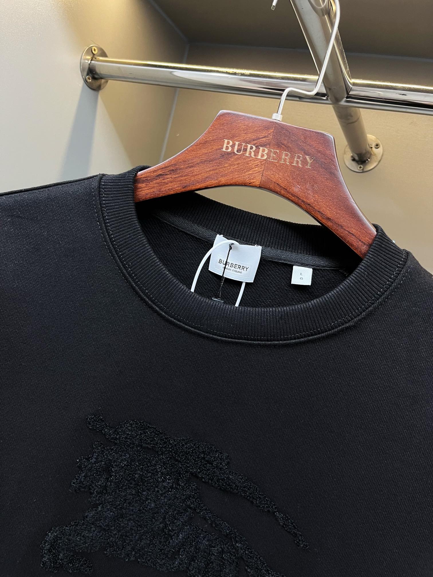 Burberry Unisex Sweatshirt Size S-XXL