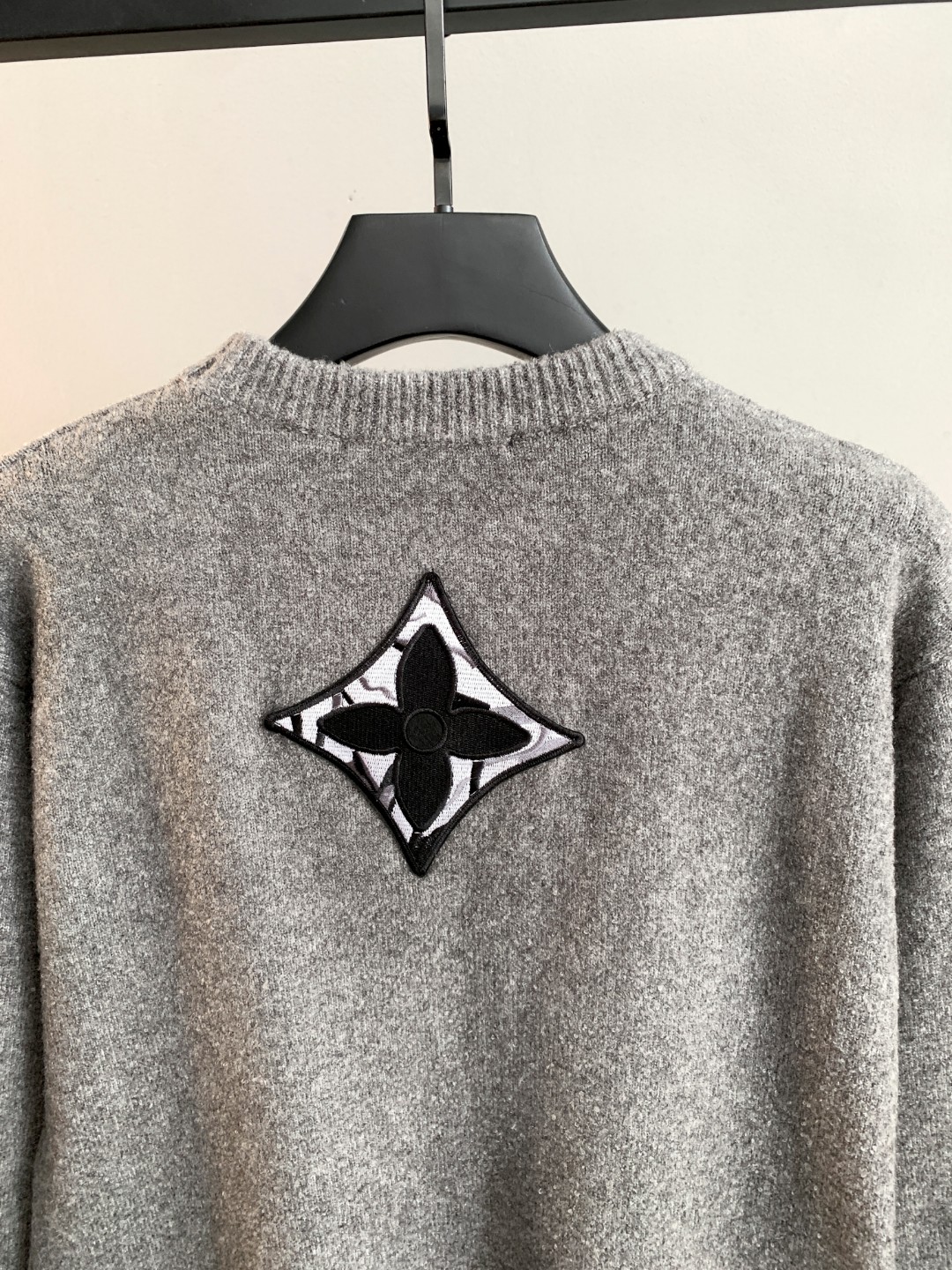 Louis Vuitton Unisex Sweatshirt Size S-XXL