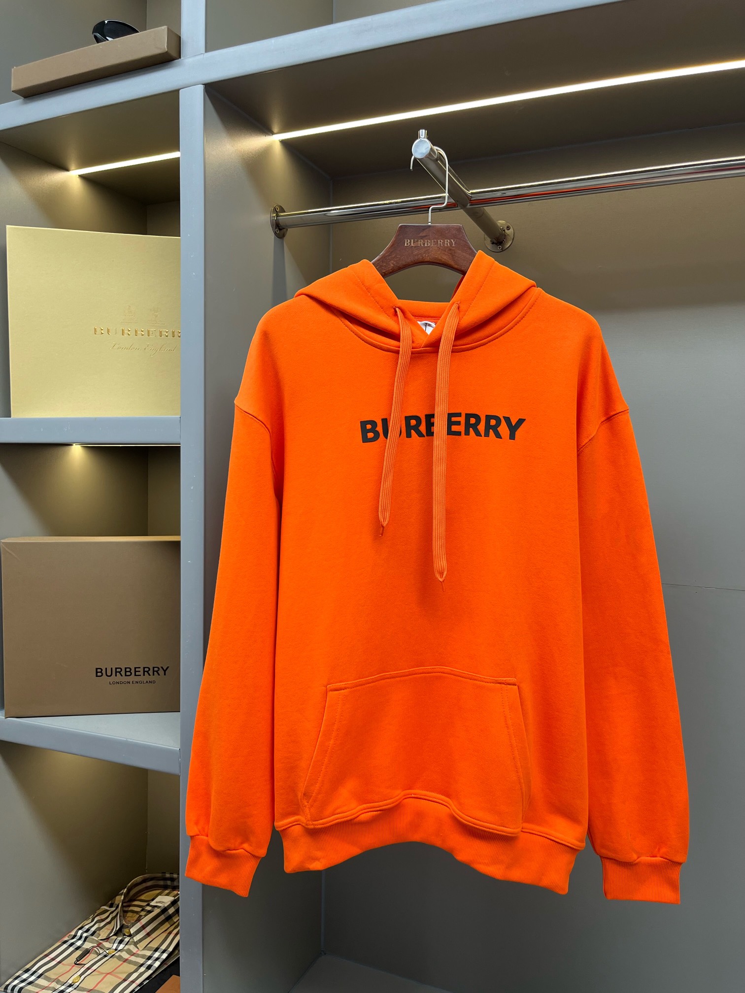 Burberry Unisex Sweatshirt Size S-XXL