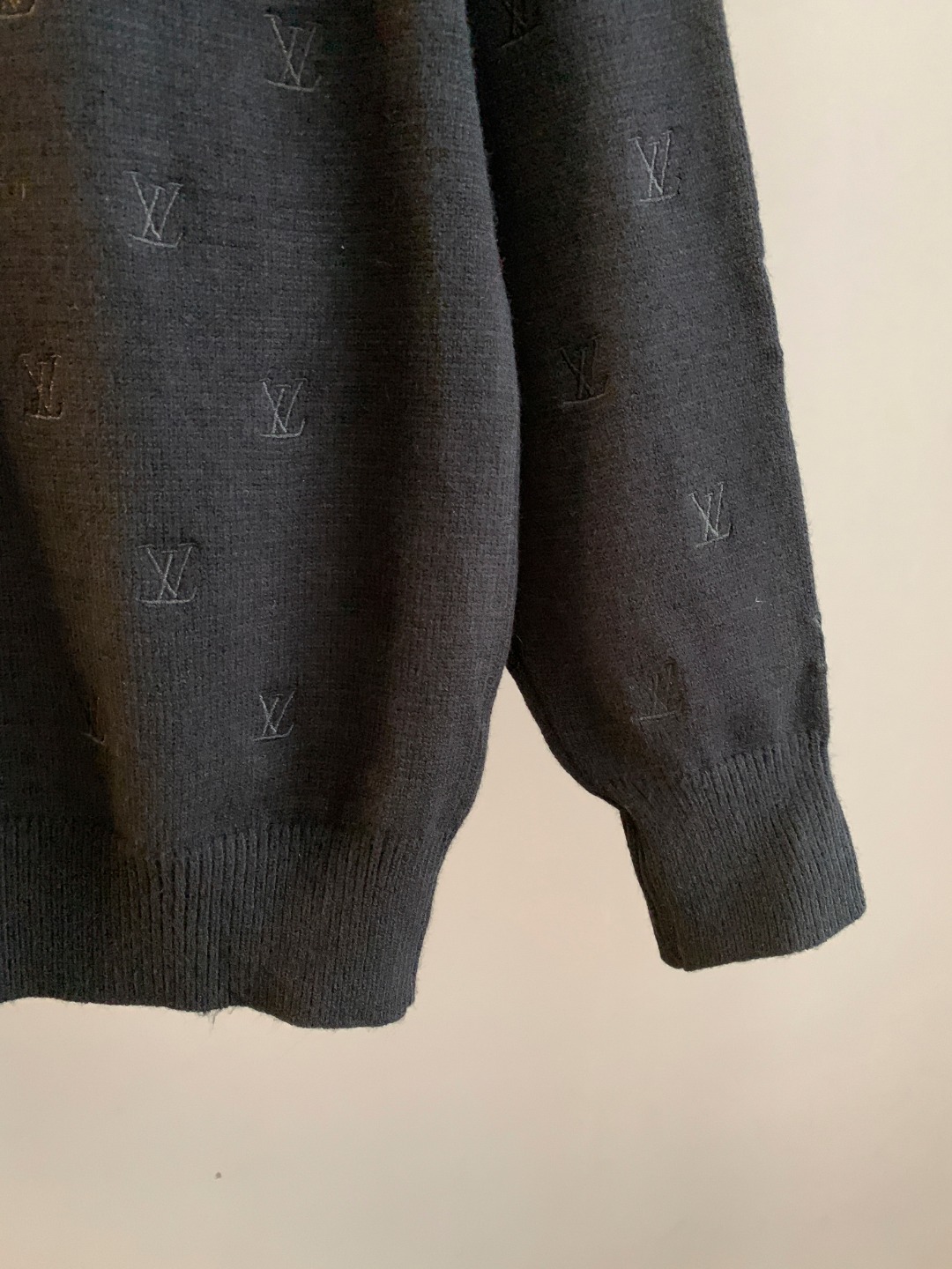 Louis Vuitton Unisex Sweatshirt Size S-XXL