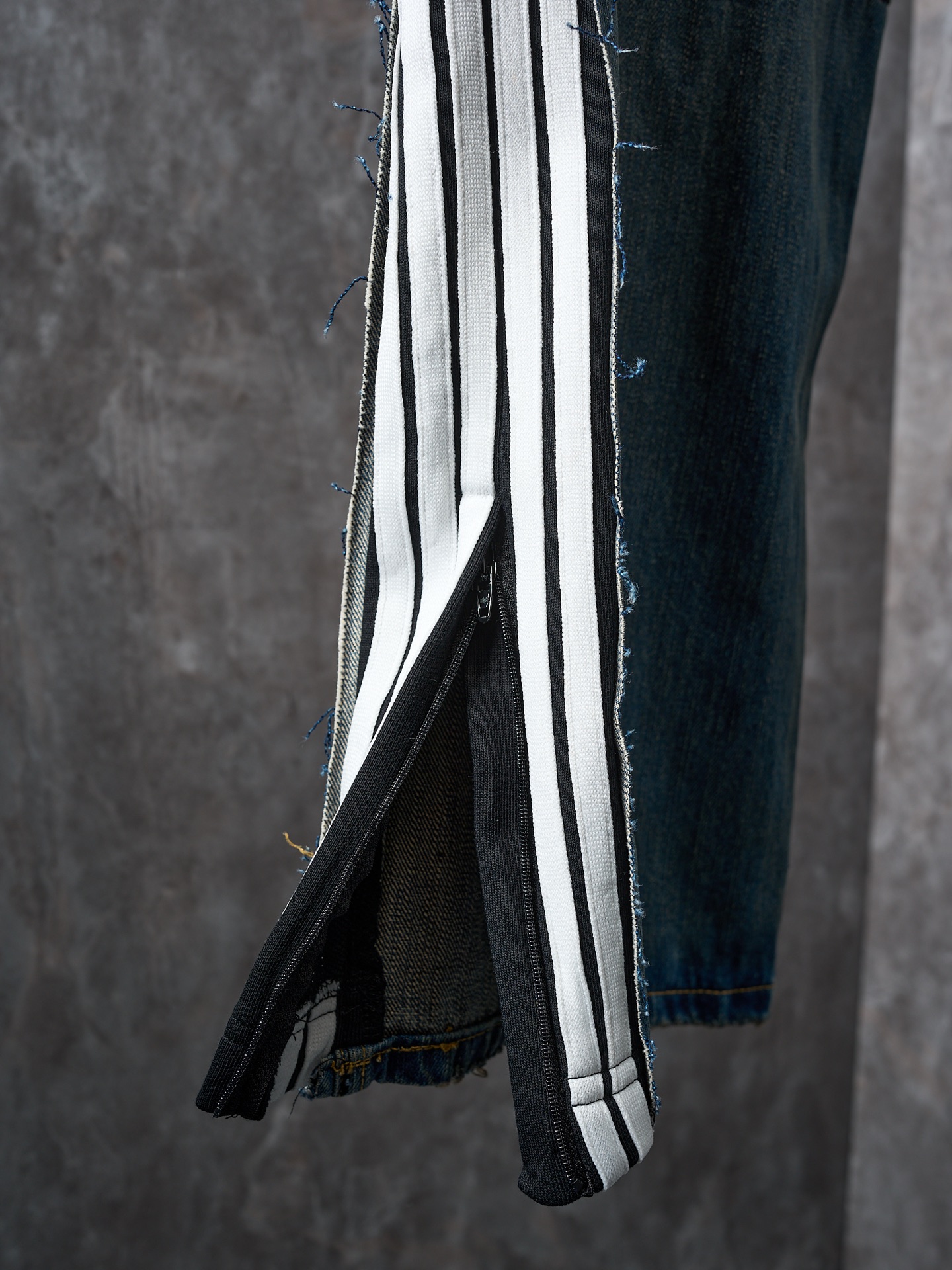 Balenciaga Unisex Jeans Size S-XL