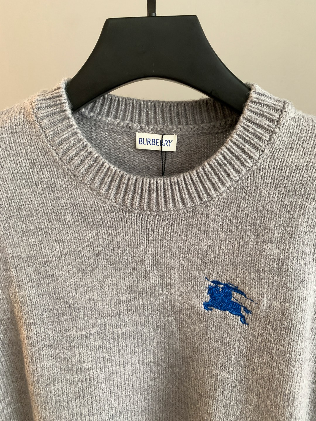 Burberry Unisex Sweatshirt Size S-XXL