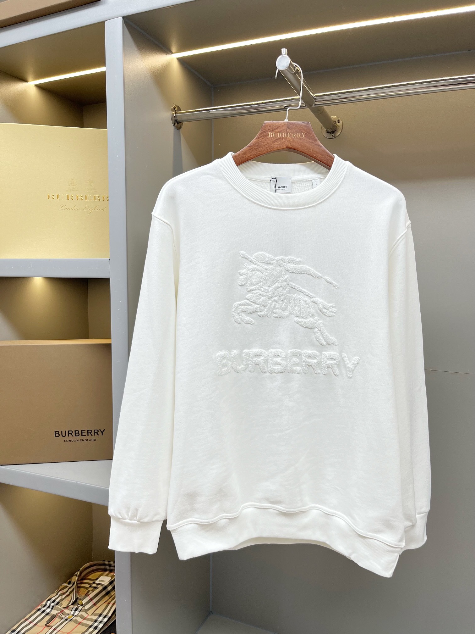 Burberry Unisex Sweatshirt Size S-XXL