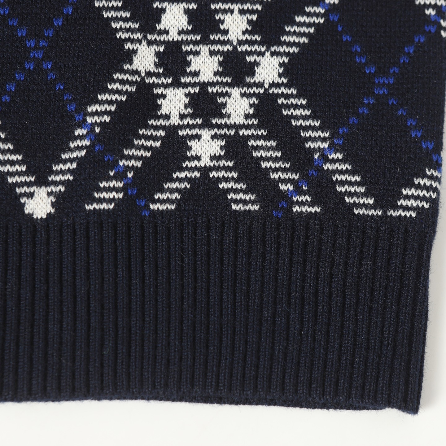 Burberry Unisex Sweatshirt Size S-L