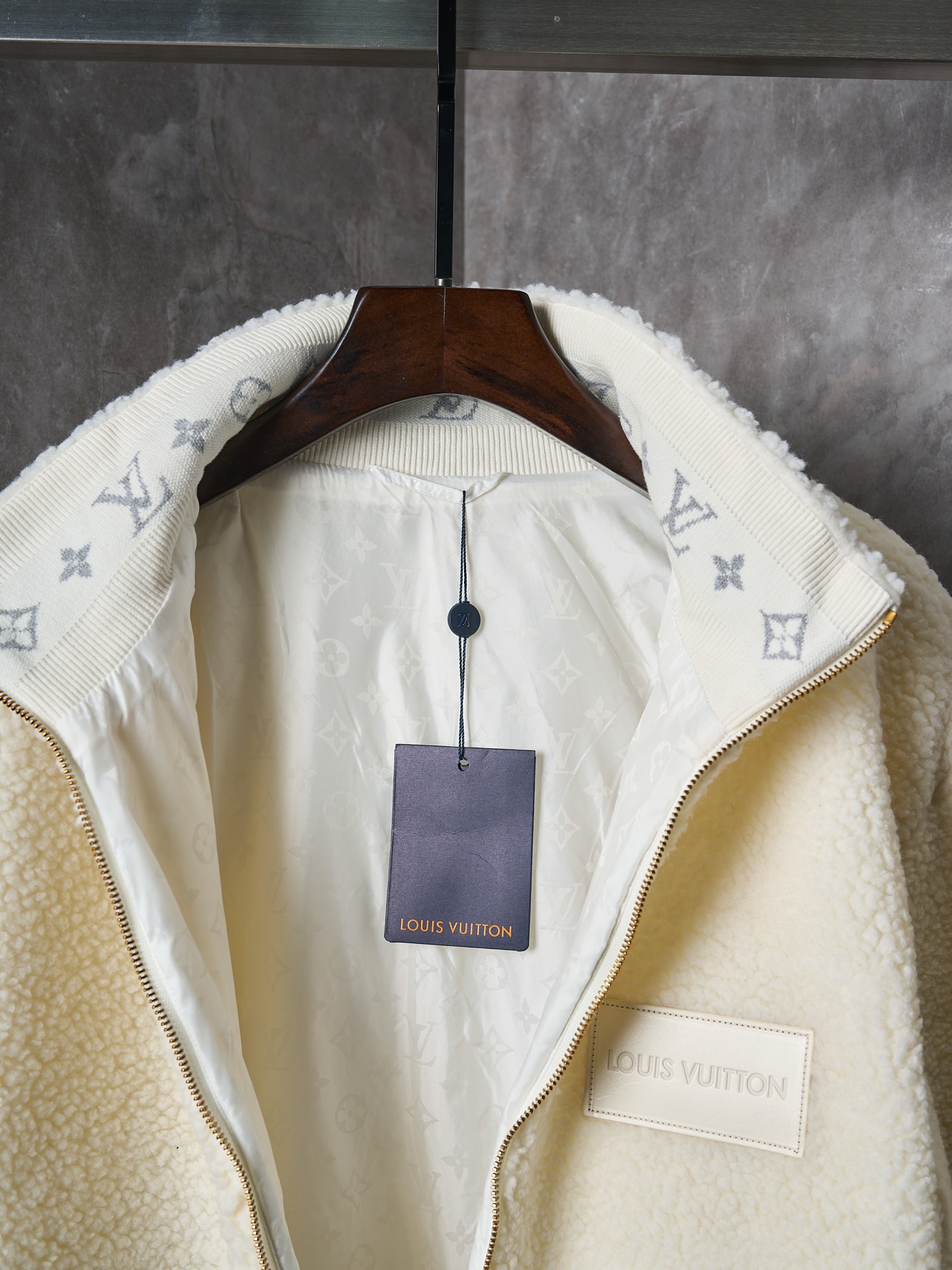 Louis Vuitton Unisex Jacket Size S-XL