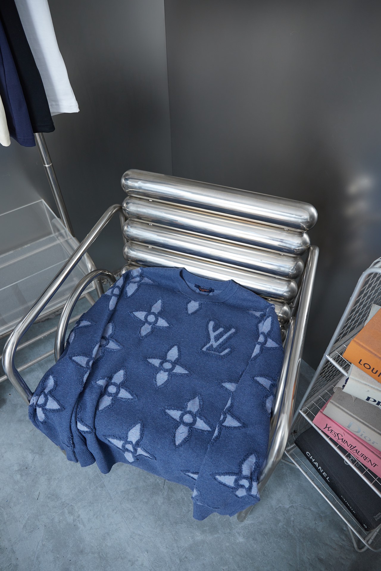 Louis Vuitton Unisex Sweatshirt Size S-XL