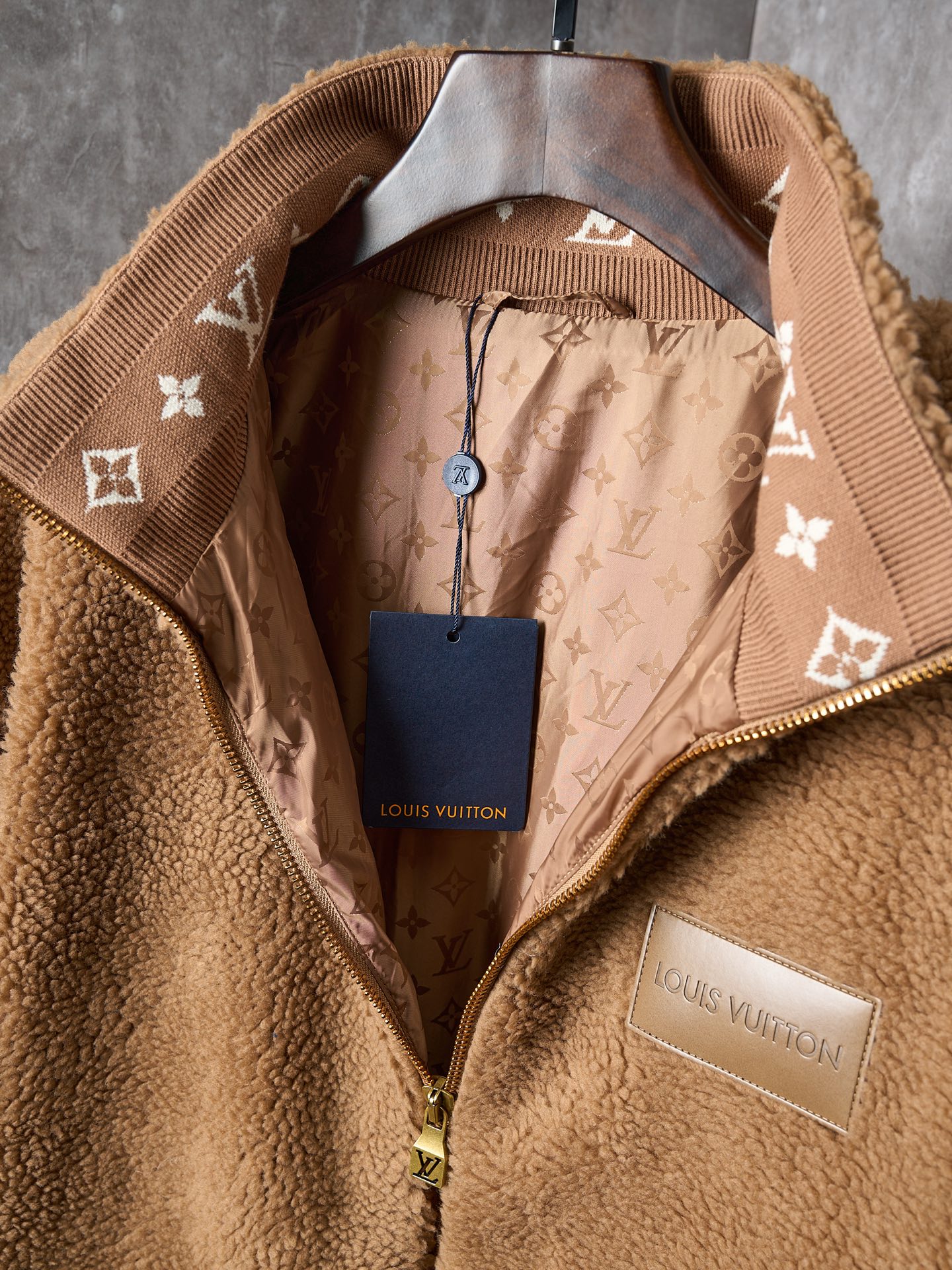 Louis Vuitton Unisex Jacket Size S-XL