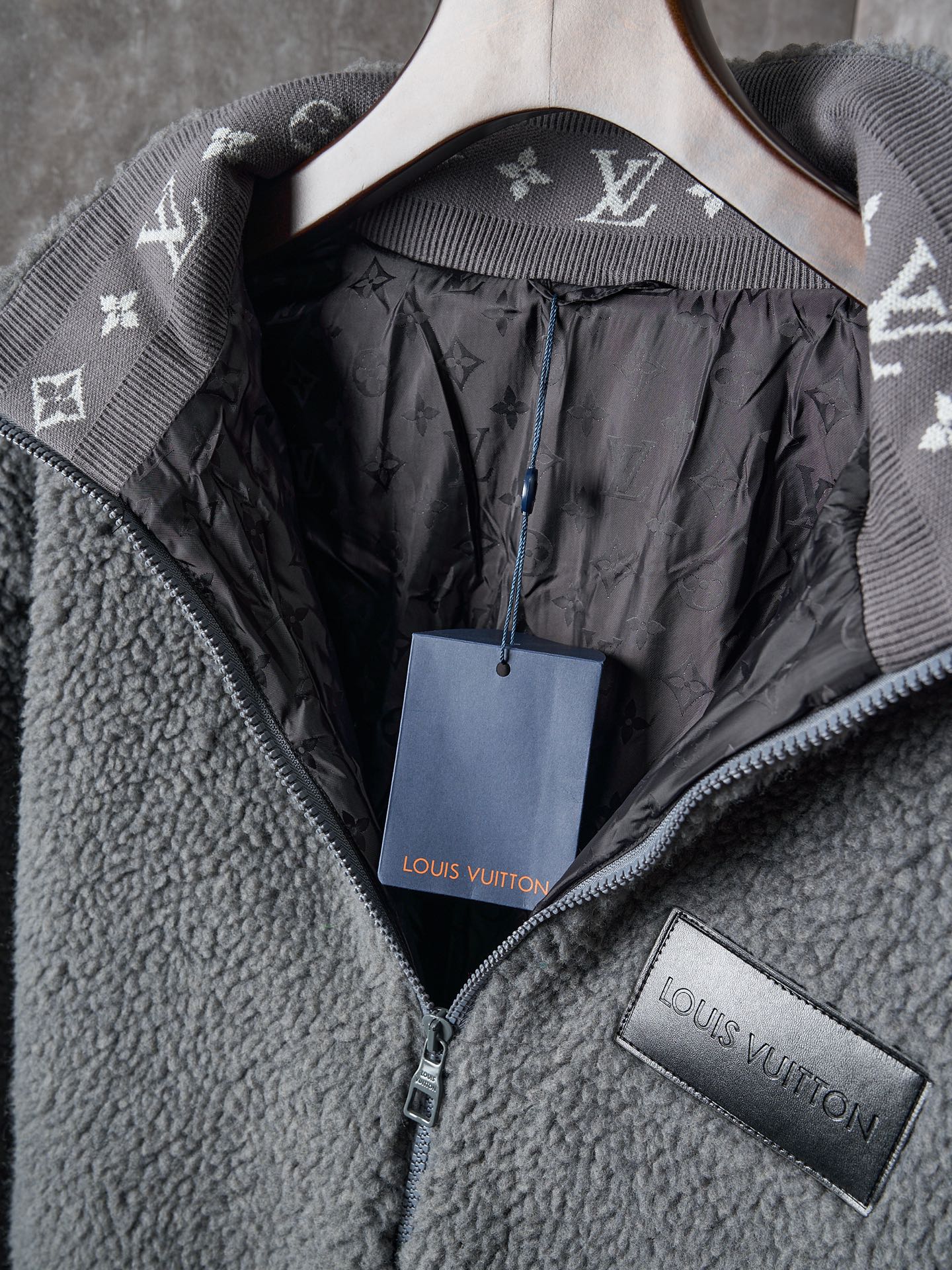 Louis Vuitton Unisex Jacket Size S-XL