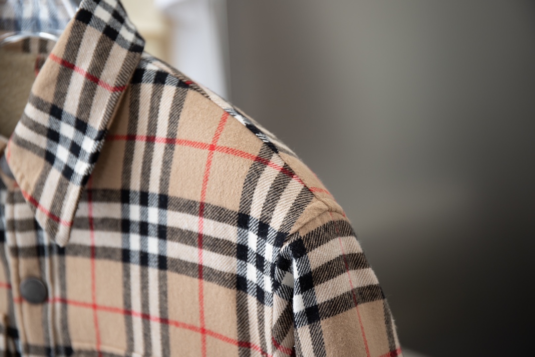 Burberry Unisex Jacket Size XS-L