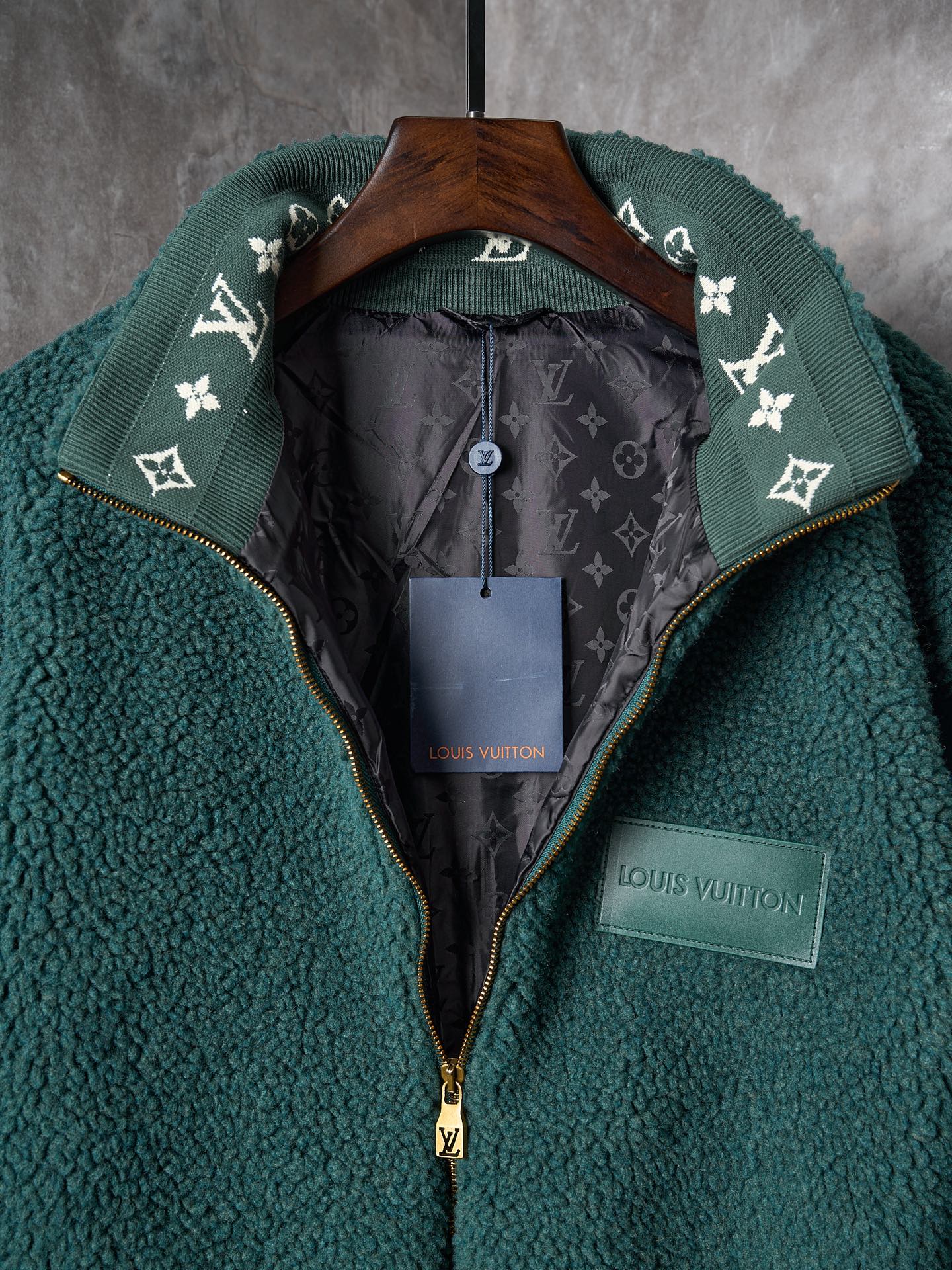 Louis Vuitton Unisex Jacket Size S-XL